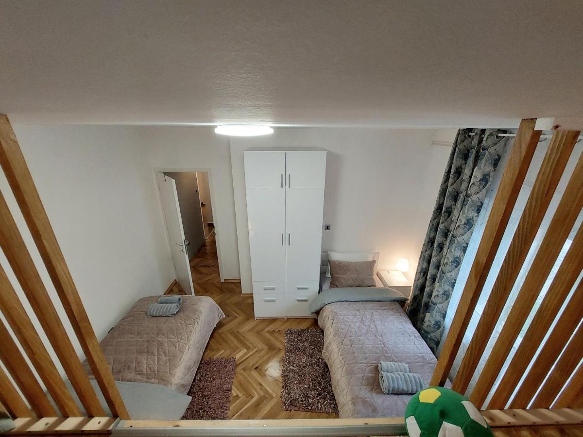 Ozzy Cozy Apartment Zagreb Bagian luar foto